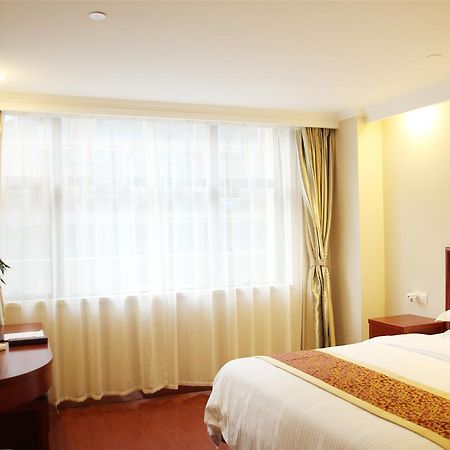 Greentree Alliance Jiangxi Nanchang Honggutan Middle Fenghuang Avenue Hotel Экстерьер фото